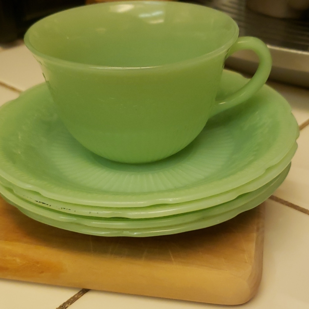 Jadeite plates